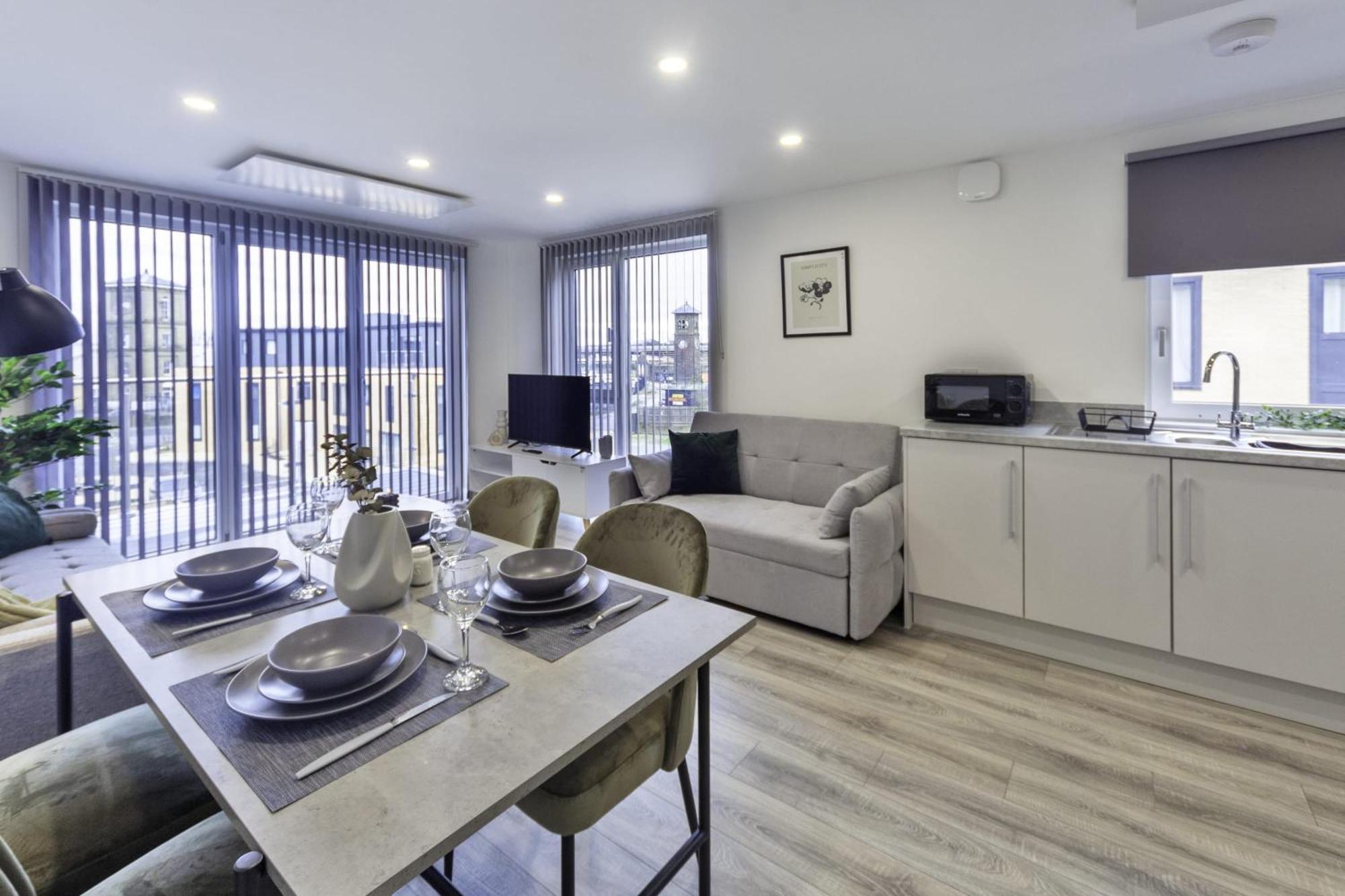 Modern And Bright 2 Bed Apartment In Ashford Eksteriør billede