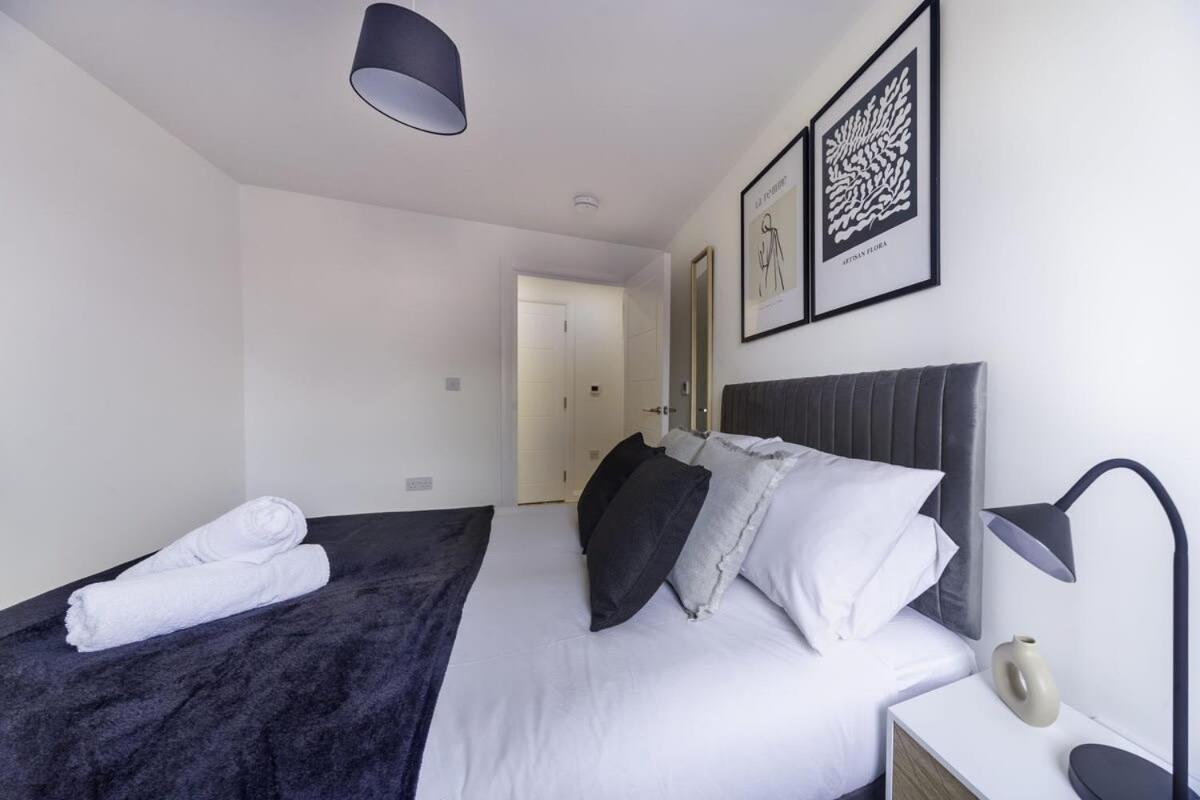 Modern And Bright 2 Bed Apartment In Ashford Eksteriør billede